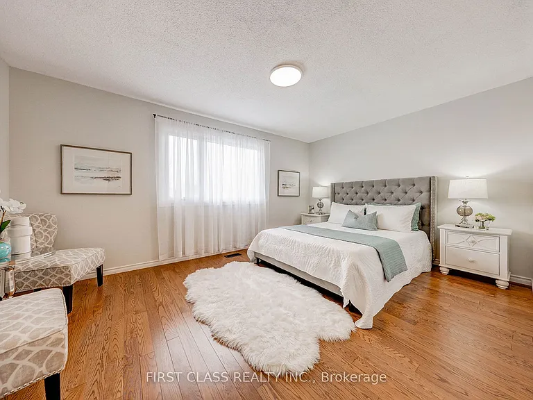 85 Madsen Cres — Photo 15