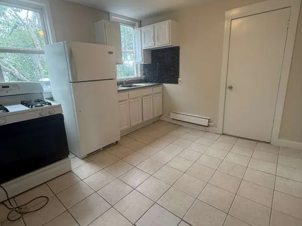 96 S 8th St #3, Newark, NJ 07107