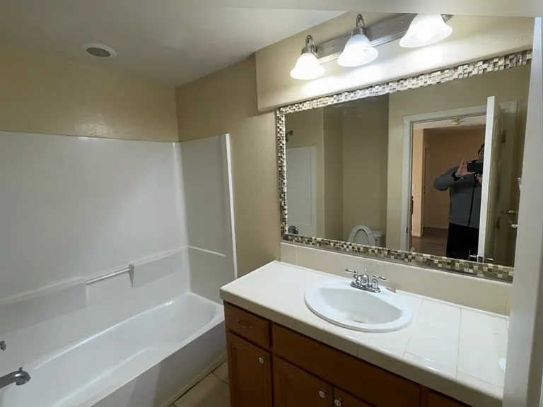 3235 W Elowin Ave — Photo 13