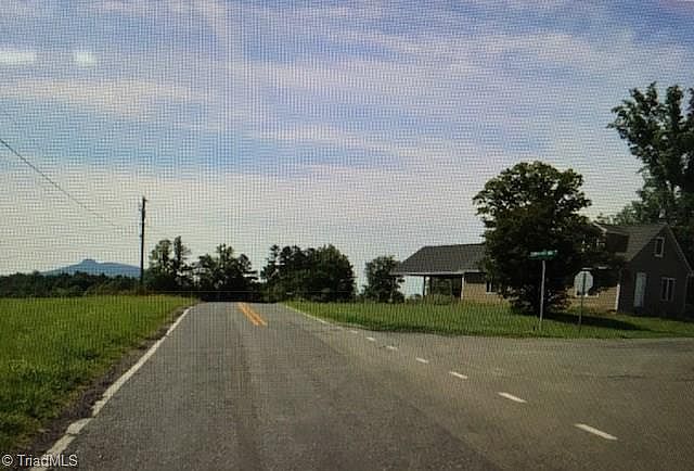 2nd image of 1319 Community Building Rd