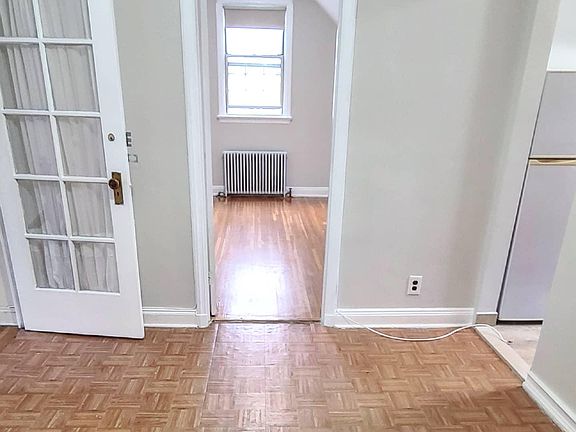 3rd image of 2216 Fish Ave #1