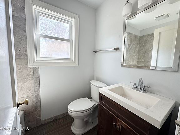 5th image of 1100 W Williams Cir