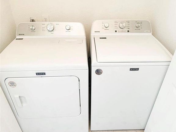 3rd image of 8100 Creekbend Dr APT 152