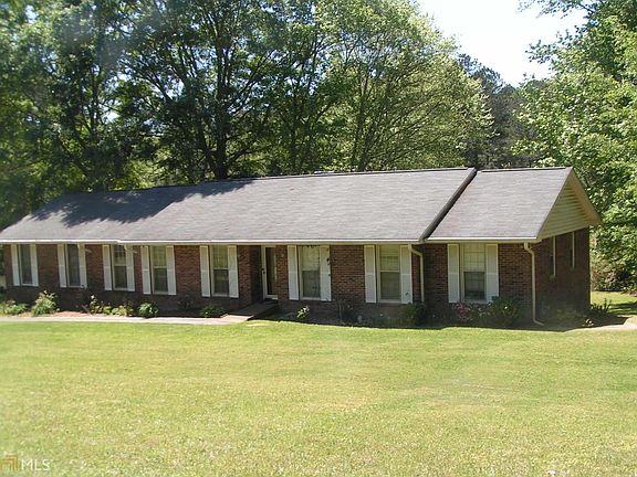 3rd image of 160 Willow Lake Ln