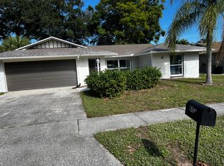 611 Sandy Hollow Rd, Tarpon Springs, FL 34689