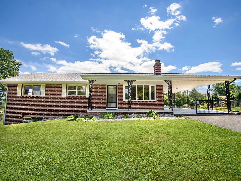 1st image of 150 Greenway Dr