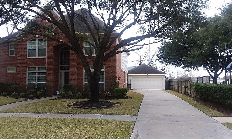 1st image of 1815 Lake Winds Dr
