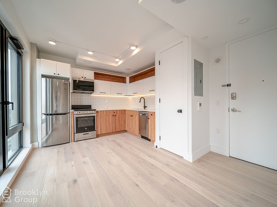 1st image of 60 W 125th St #1