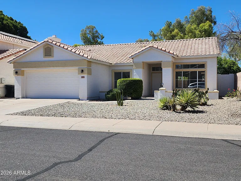 1540 E San Remo Ave — Photo 3