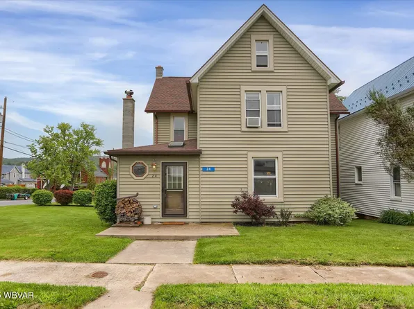 24 W Summit St, Jersey Shore, PA 17740