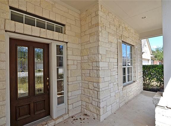 3rd image of 1703 Chula Vista Dr