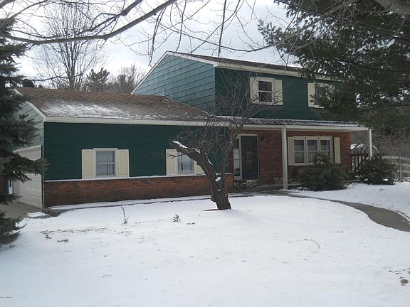 2nd image of 1827 Shorewood Dr