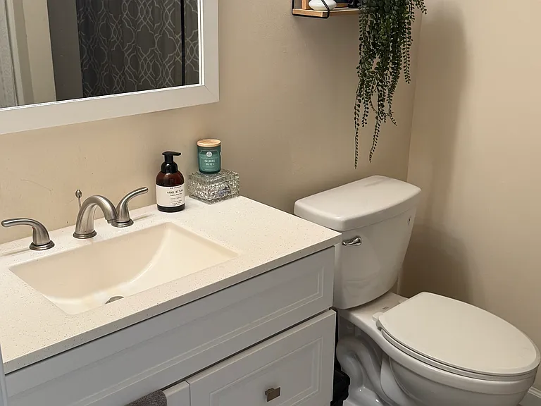 Full bath 2