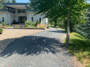 5161 Pearl Rd #A, Nanaimo, BC