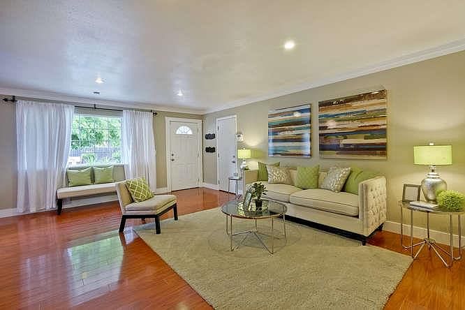 1st image of 3165 Gavota Ave