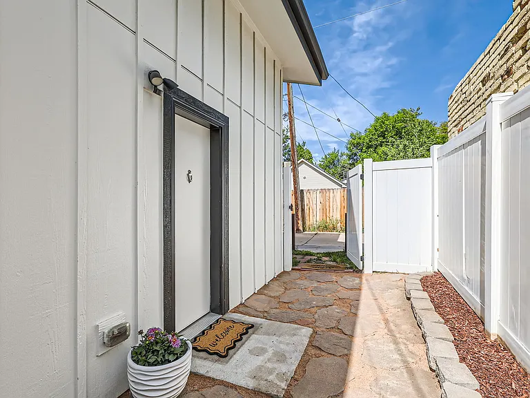 4587 Newton St #101 — Photo 11
