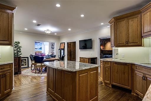 5th image of 3737 W End Ave APT 302