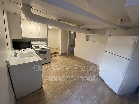 2nd image of 1203 11th St #D