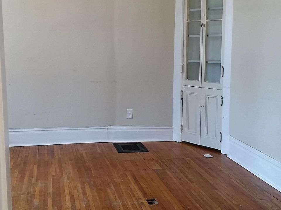 1st image of 3165 East Ave APT 3