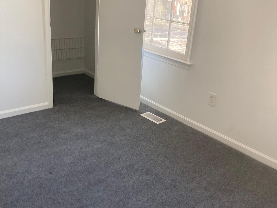 1st image of 6 Penn Cir #6B