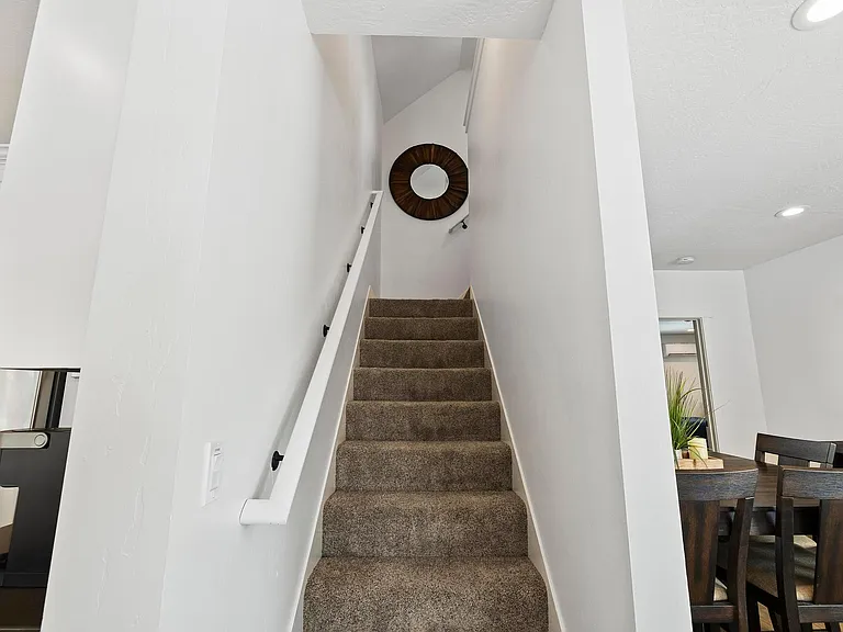 828 N 6th St — Photo 12