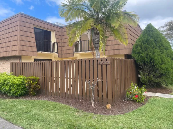 1525 Park Meadows Dr APT 4, Fort Myers, FL 33907