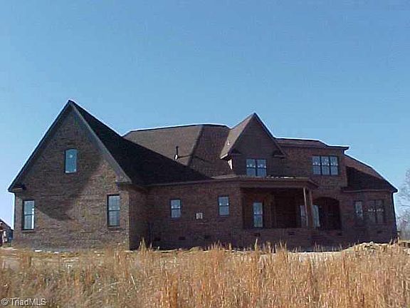 3rd image of 8130 Zinfandel Dr
