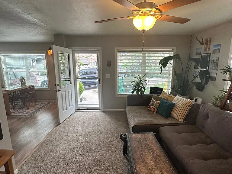 114 Salmon Loop — Photo 5