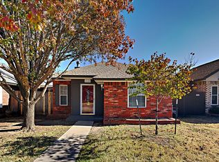 2120 S Robinson Ave, Moore, OK 73170