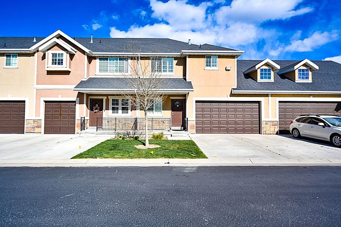 1st image of 13585 S Luscerno Dr