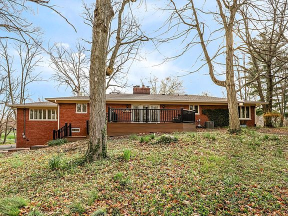 5th image of 10712 Wildwood Dr
