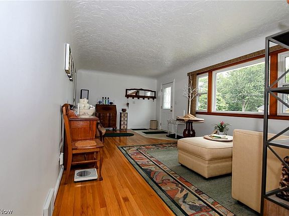 4th image of 6142 Althea Dr