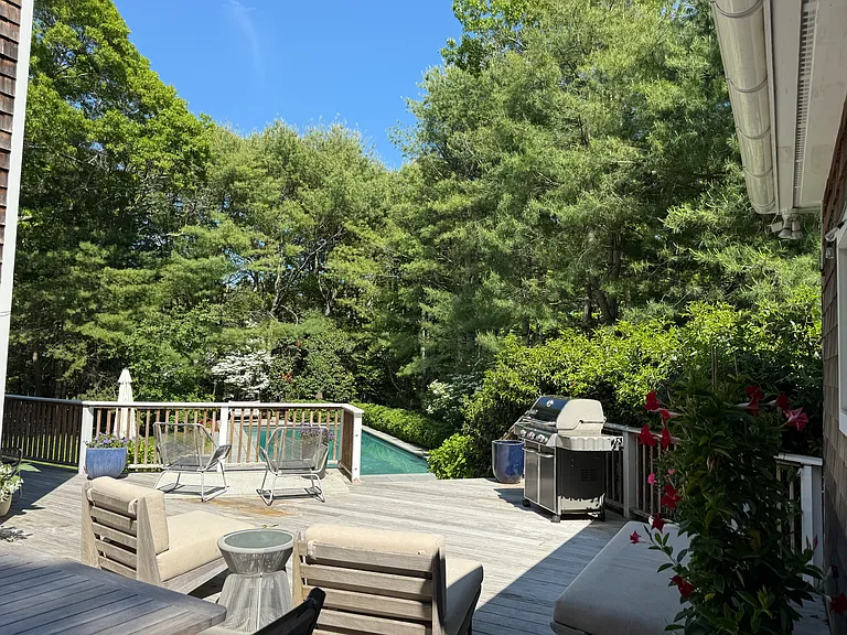 7 Lauras Ln — Photo 9