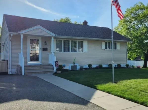 770 Ringwood Avenue, Pompton Lakes Boro, NJ 07442