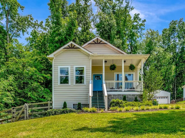 2639 Distillery Rd, Greenbrier, TN 37073