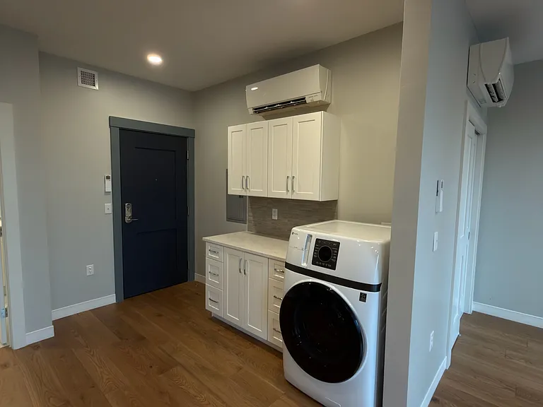 200 Merrimack St #303 — Photo 4