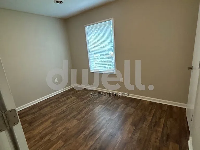2445 Yates Dr — Photo 7