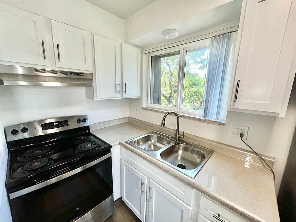 1st image of 4090 S Bannock St #9a776dd1e