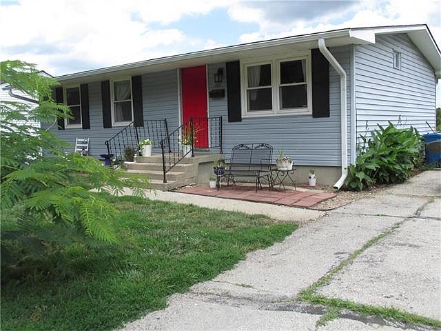 1st image of 407 N Seminole Dr