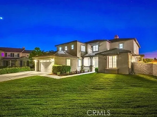 7018 Freesia Ct, Corona, CA 92880