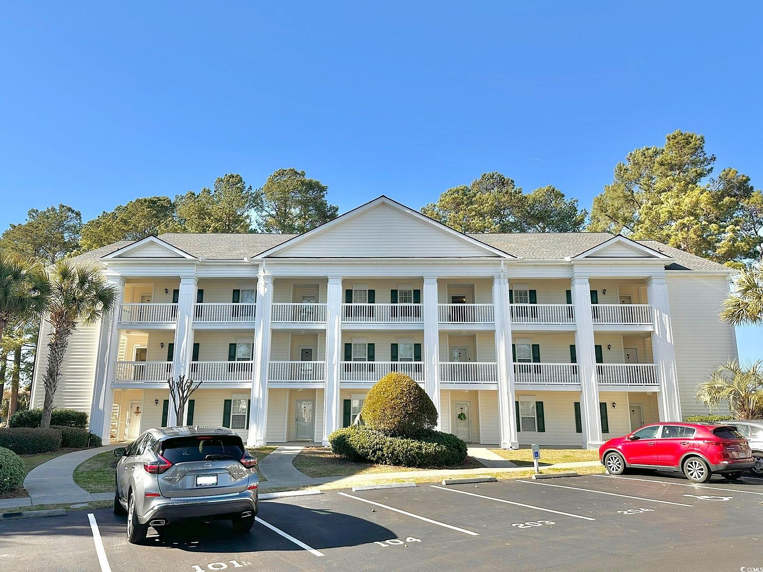 5000 Windsor Green Way #204