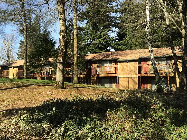 Fir Haven Apartments — Photo 7