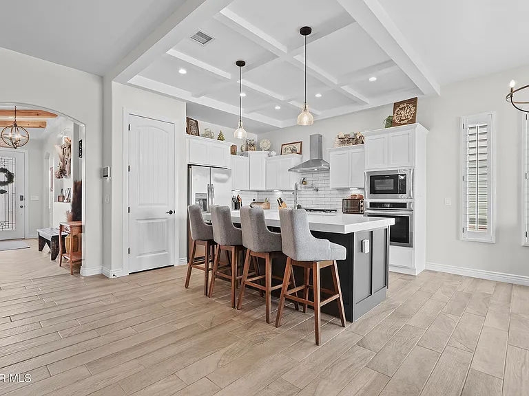 13401 Carterton Ave — Photo 19