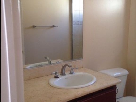 4th image of 14026 Lemoli Ave Unit B