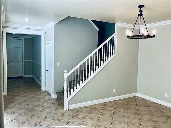 4th image of 38228 Pine Creek Pl