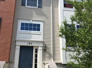 182 Willey St, Gilberts, IL 60136