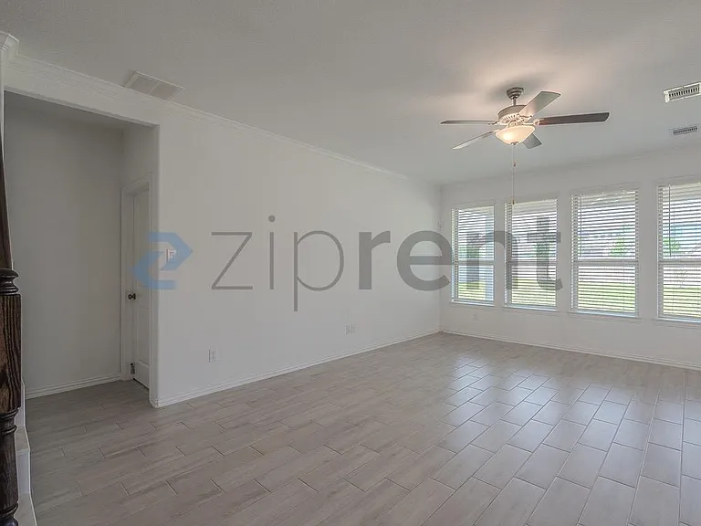 15023 Old Horseshoe Lake Dr — Photo 9