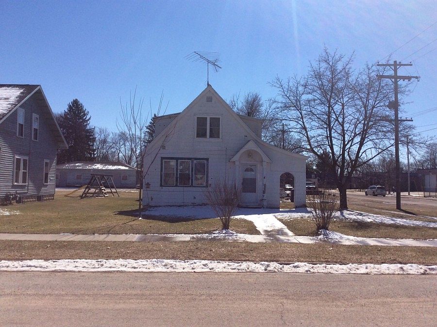 1st image of 1110 E Newell St