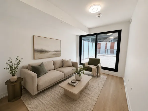 1 Jarvis St, Hamilton, ON