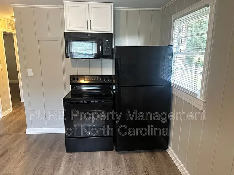 110 Mendota Ave — Photo 10